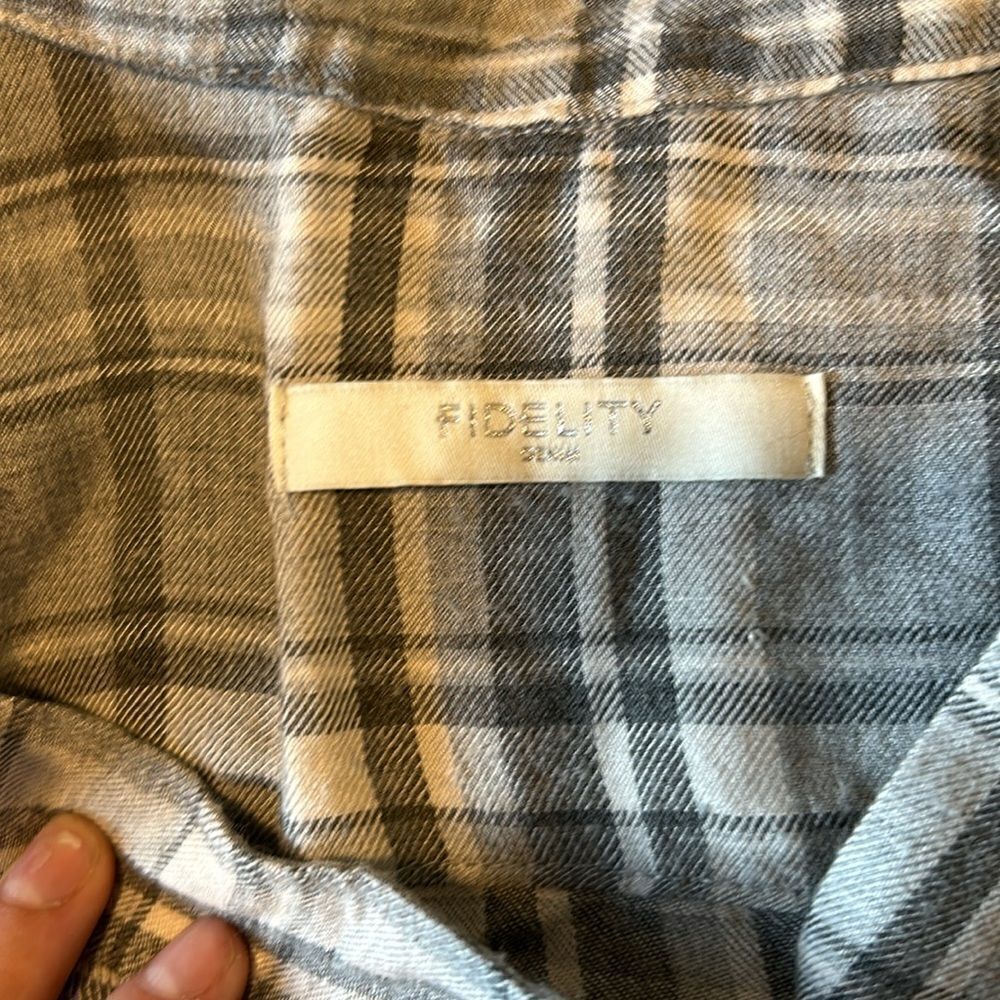 Fidelity button up - Picture 3 of 7